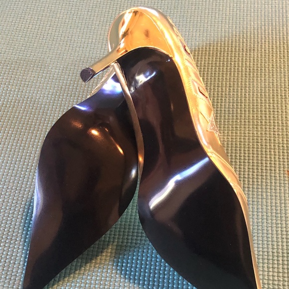 Women’s Highest Heel *HARD* Gold - Picture 7 of 8